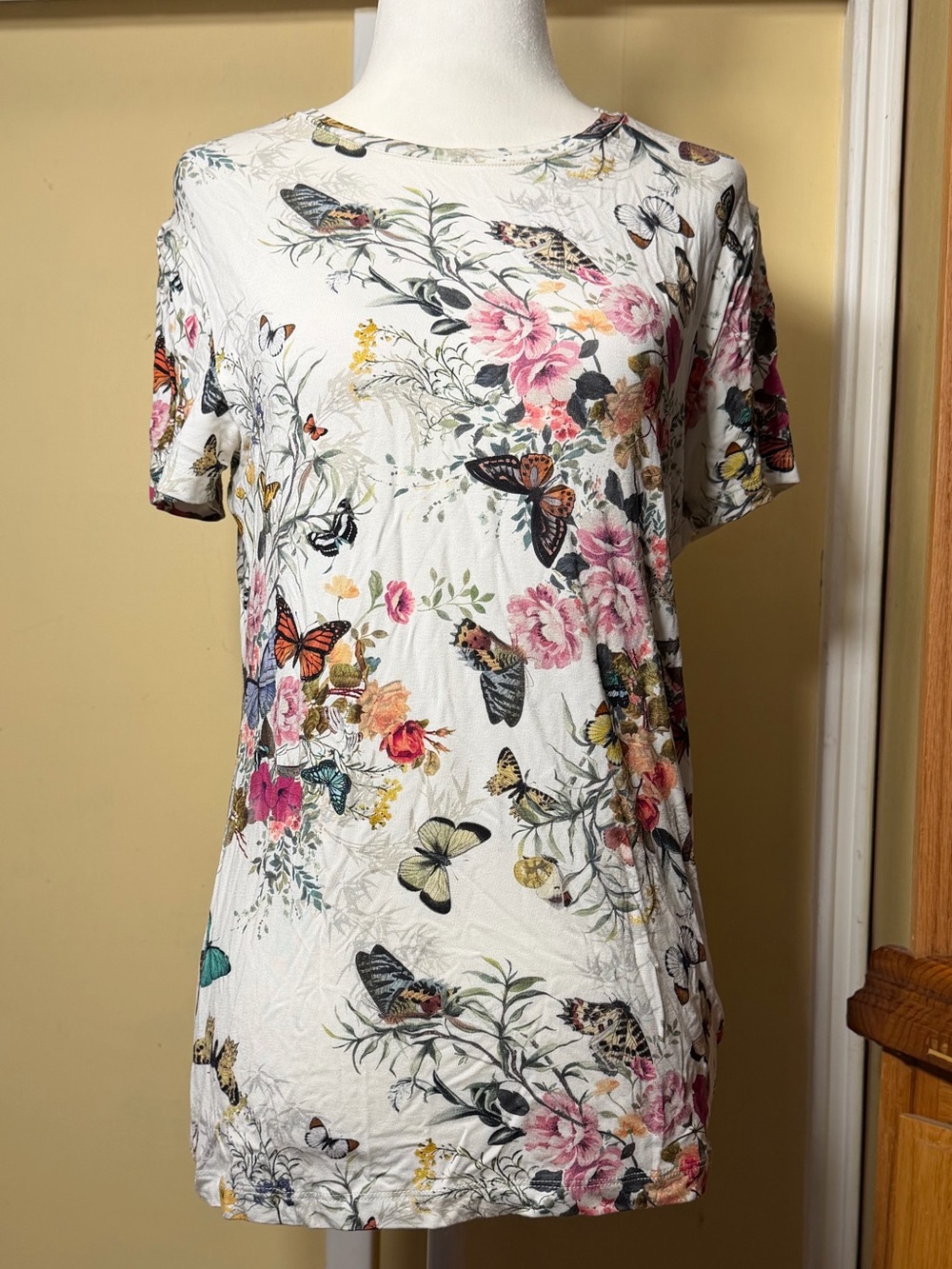 L'AGENCE White Floral & Butterfly Short Sleeve Tee